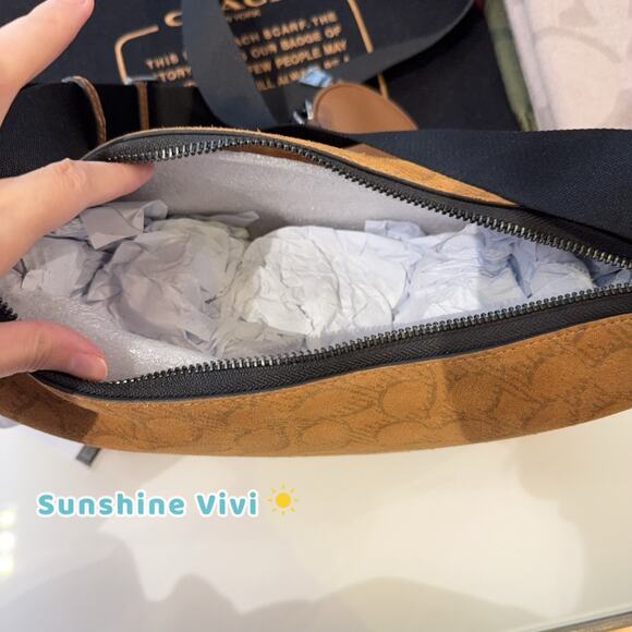 NWT Coach Small Finn Crossbody Bag Pouch Signature Suede Caramel Sable CCG16 - Picture 7 of 7